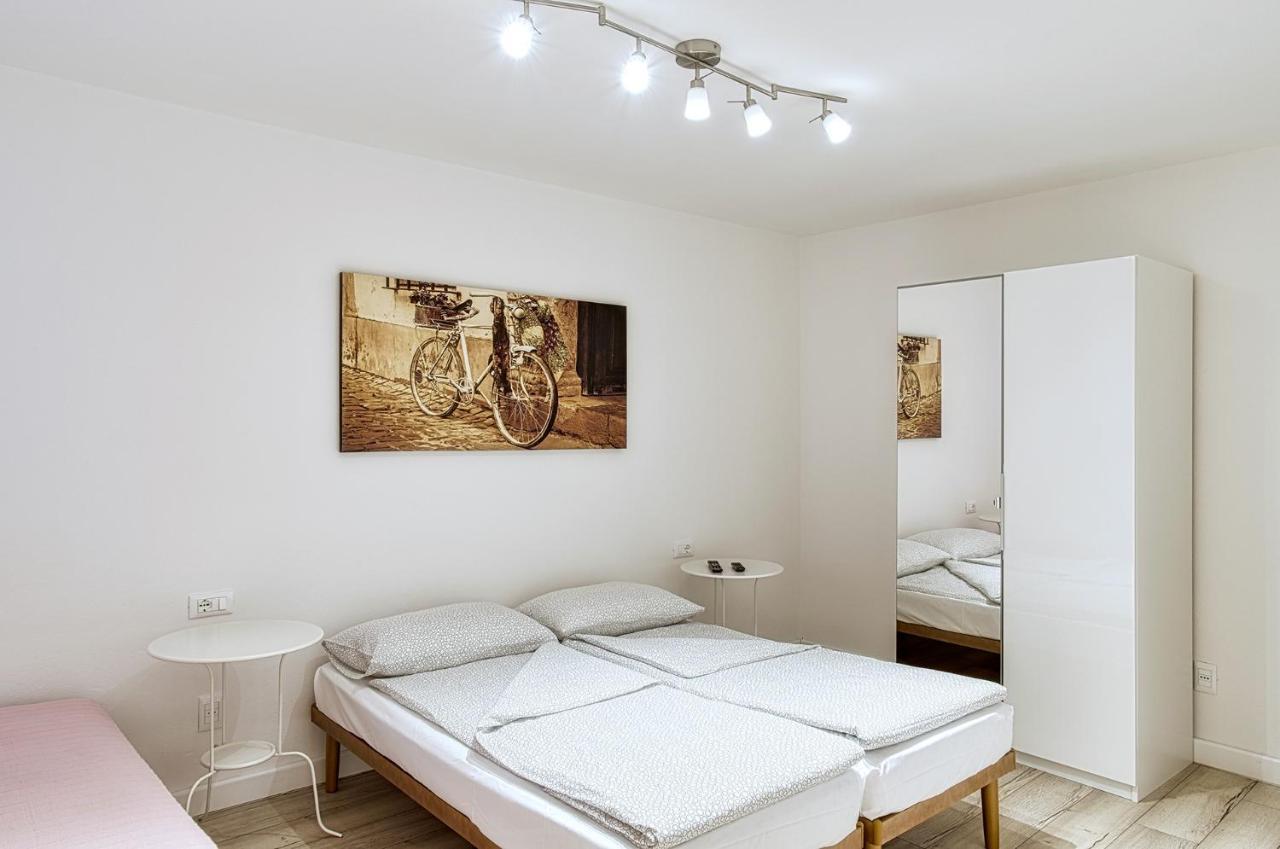 マルチェージネ Casa Raffaeleヴィラ エクステリア 写真